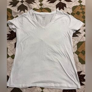 Mossimo Supply Co. White V-Neck Short Sleeve Tee